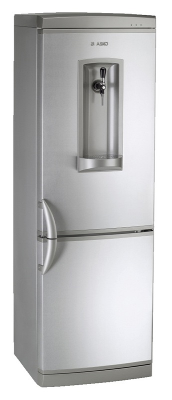 Illustration for article titled Asko's Home Pub Fridge is a Fridge for Real Men